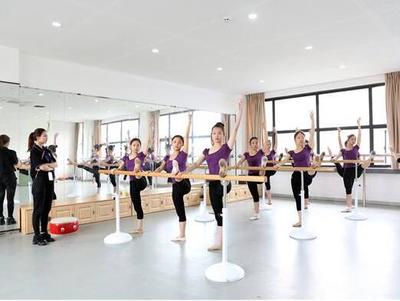 艺考培训学校对舞蹈艺考培训是咋样来训练的