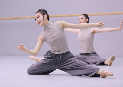 舞研艺考2025届艺考末班车省考冲刺班_舞蹈艺考培训价格需要多少钱_舞蹈艺考考前培训哪里好冲刺班教什么内容-舞研艺考