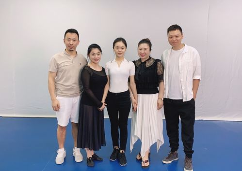 赵今麦 训练室照片 被网友疯传 看清她的少女身形后,难怪能拿下第一